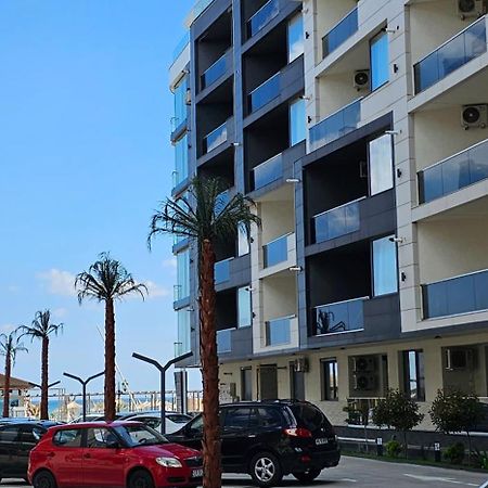 Luxury Aparthotel Promenada In Building Stefan Prima Linie La Mare Năvodari Exteriér fotografie