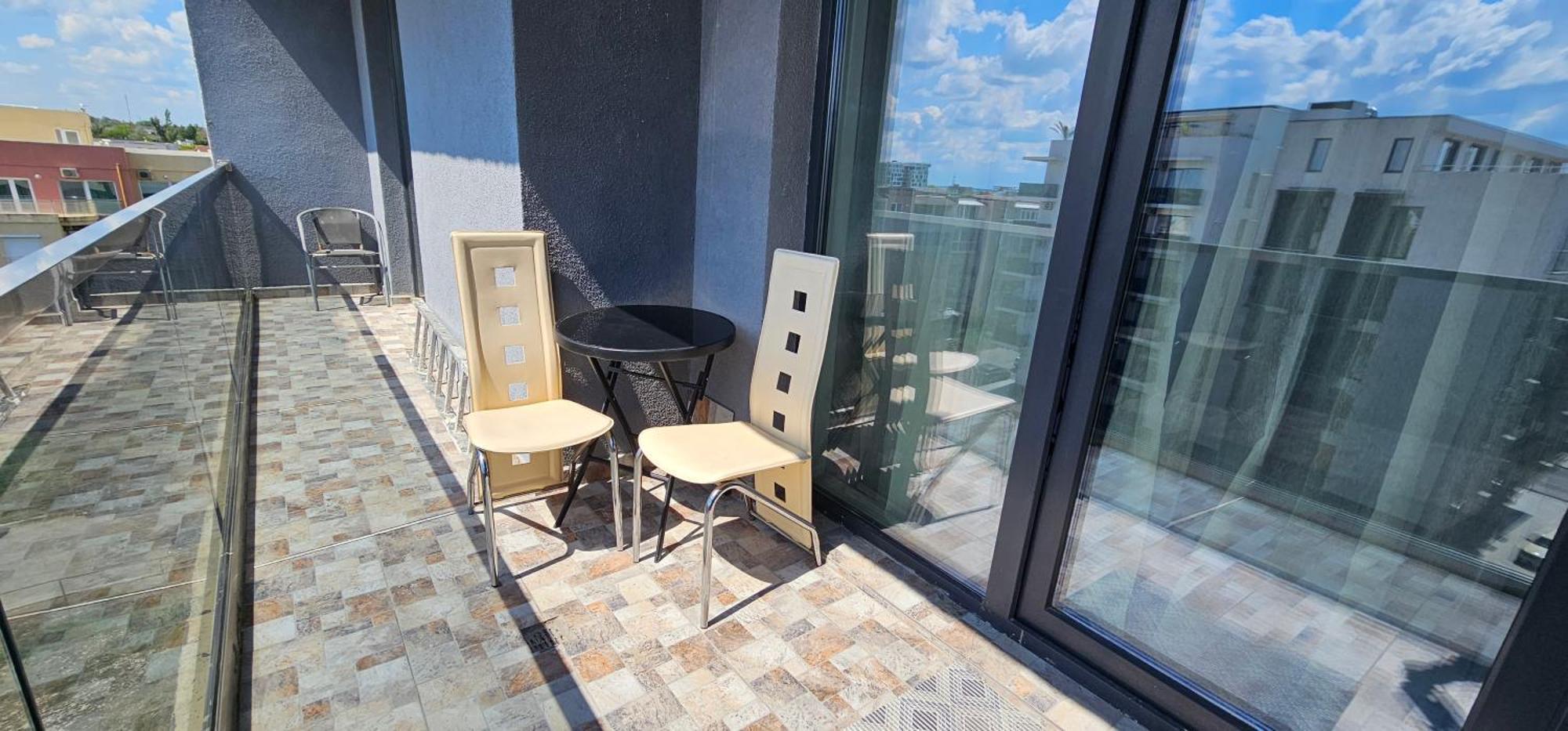 Luxury Aparthotel Promenada In Building Stefan Prima Linie La Mare Năvodari Exteriér fotografie