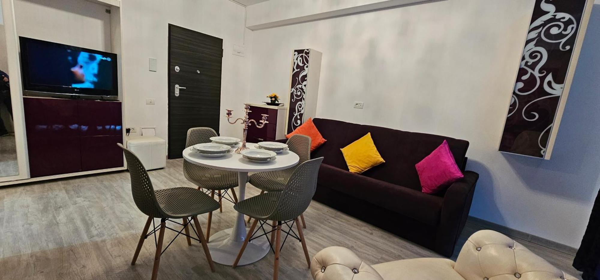 Luxury Aparthotel Promenada In Building Stefan Prima Linie La Mare Năvodari Exteriér fotografie