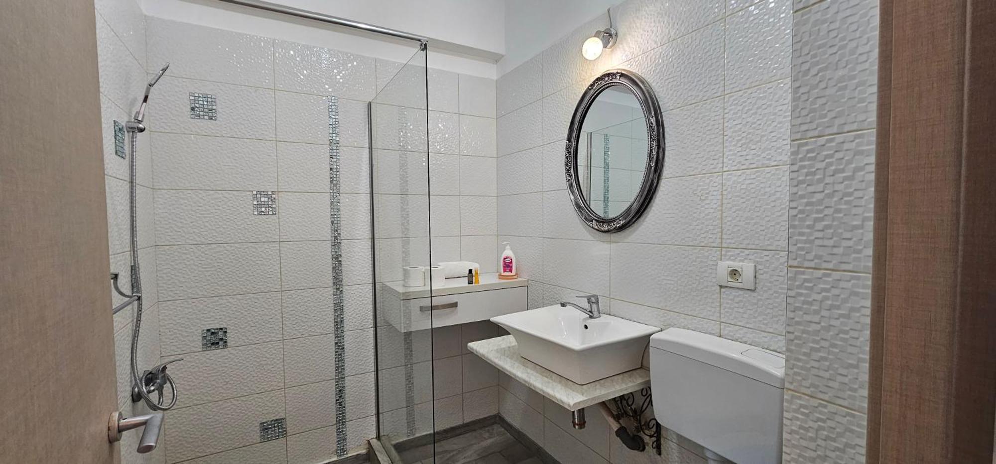 Luxury Aparthotel Promenada In Building Stefan Prima Linie La Mare Năvodari Exteriér fotografie