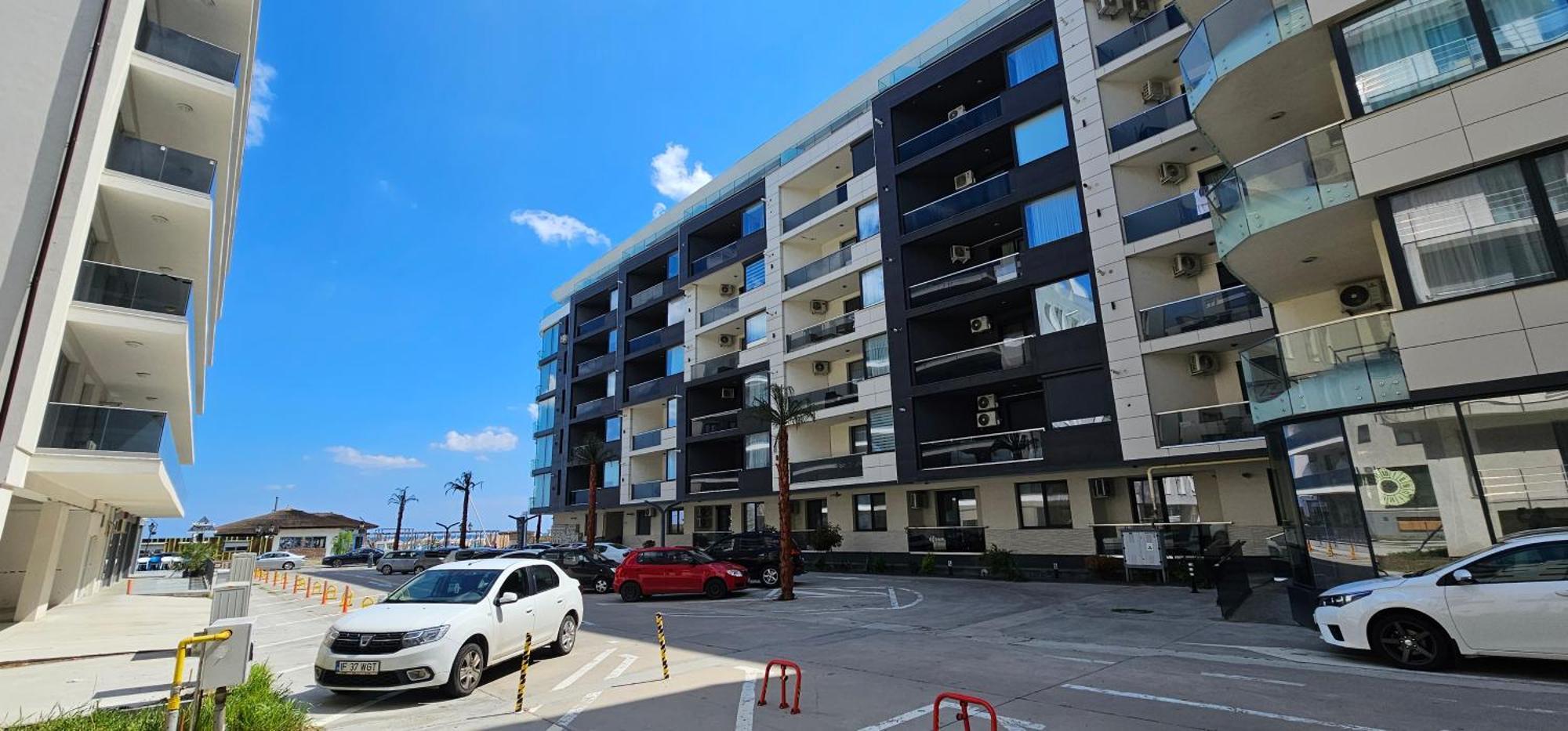 Luxury Aparthotel Promenada In Building Stefan Prima Linie La Mare Năvodari Exteriér fotografie